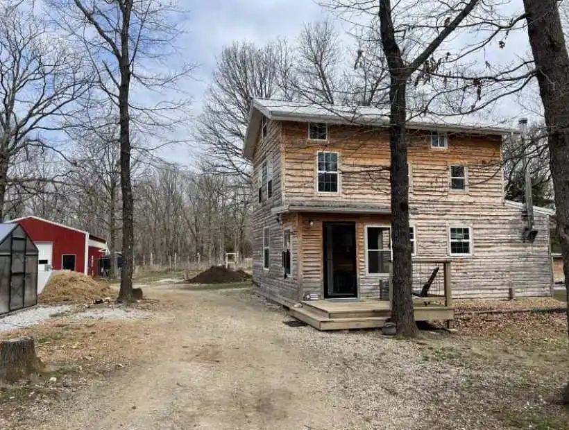 17625 Russell Lane, Cole Camp, Missouri 65325, 3 Bedrooms Bedrooms, ,1 BathroomBathrooms,House with Acreage,Sold,Russell Lane ,5616