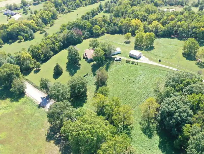 928 Hog Creek Rd, Ozark, Missouri 65721, ,House with Acreage,Sold,Hog Creek Rd,5691