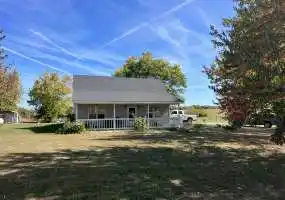 16413 Hwy 52, Versailles, Missouri 65084, 3 Bedrooms Bedrooms, ,2 BathroomsBathrooms,Hobby Farm,Sold,Hwy 52,5697 16413 Hwy 52, Versailles, Missouri 65084, 3 Bedrooms Bedrooms, ,2 BathroomsBathrooms,Hobby Farm,Sold,Hwy 52,5697