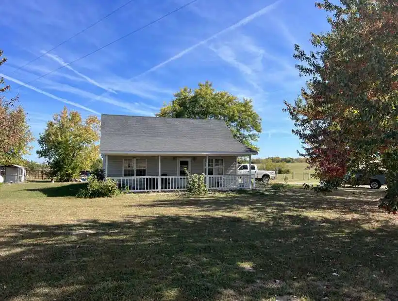 16413 Hwy 52, Versailles, Missouri 65084, 3 Bedrooms Bedrooms, ,2 BathroomsBathrooms,Hobby Farm,Sold,Hwy 52,5697