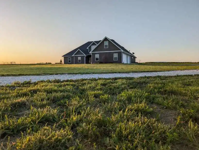 13935 E. Hwy H, Stockton, Missouri 65785, 5 Bedrooms Bedrooms, ,5 BathroomsBathrooms,House with Acreage,Sold,E. Hwy H,5944