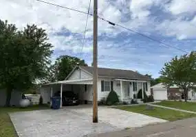 305 North Mill, Vienna, Missouri 65582, 2 Bedrooms Bedrooms, ,1 BathroomBathrooms,House,Sold,North Mill,6100