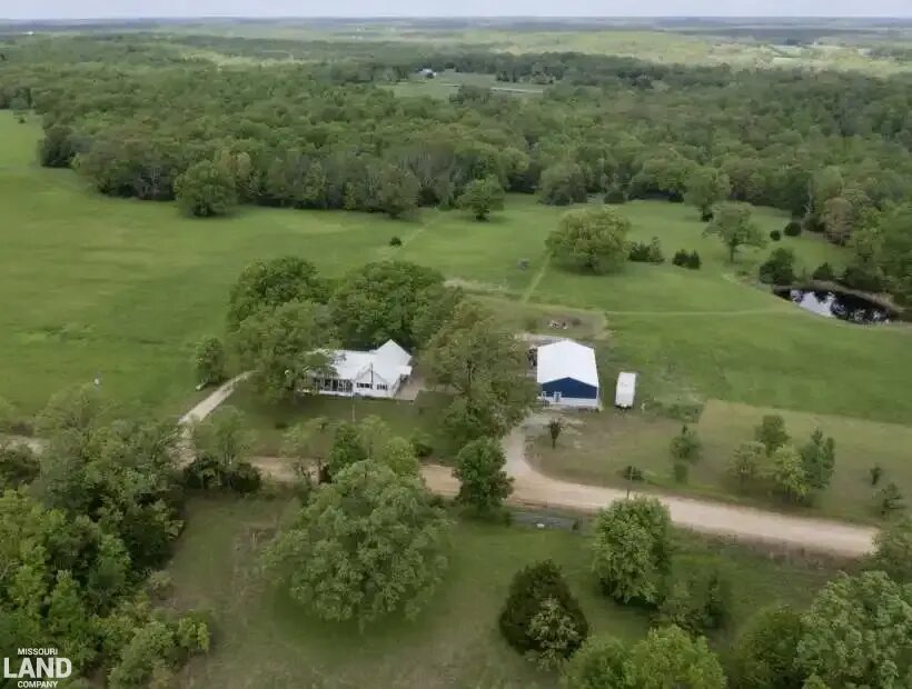 20805 East 1000 Rd., Humansville, Missouri 65674, 3 Bedrooms Bedrooms, 0 ,2 BathroomsBathrooms,House with Acreage,Sold,East 1000 Rd.,0,6104