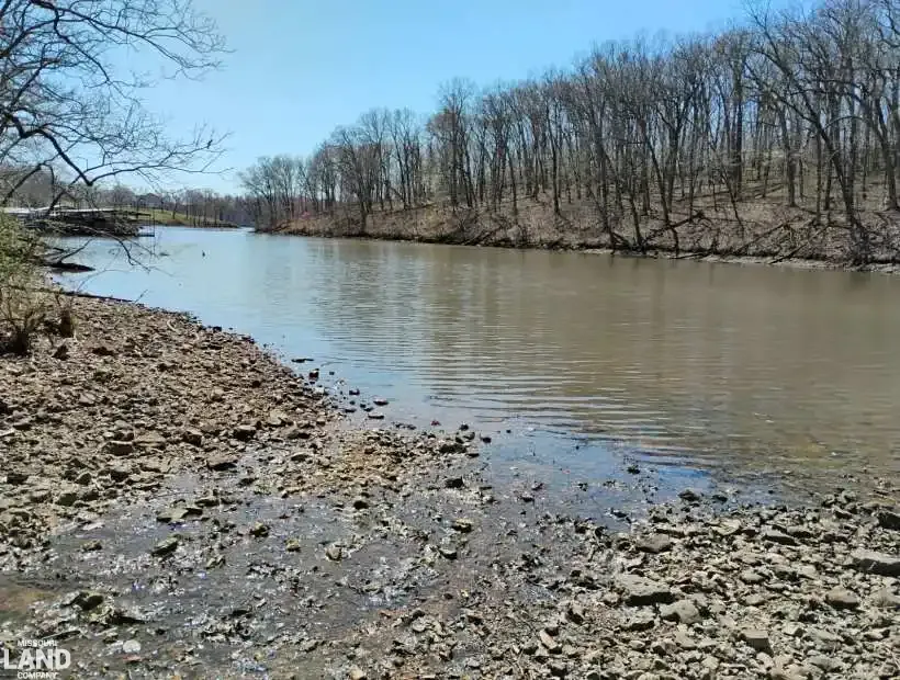 Lake Front
Wooded
Recreation  
Home Site
Privacy
Land