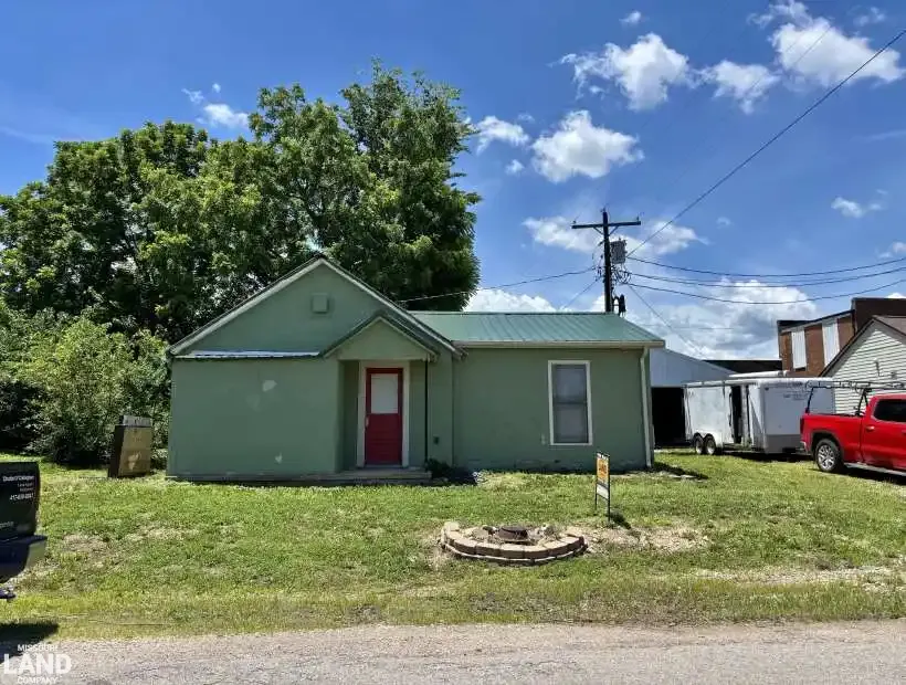39 North Main St., Summersville, Missouri 65571, 2 Bedrooms Bedrooms, 0 ,1 BathroomBathrooms,House,Active,North Main St.,0,6130