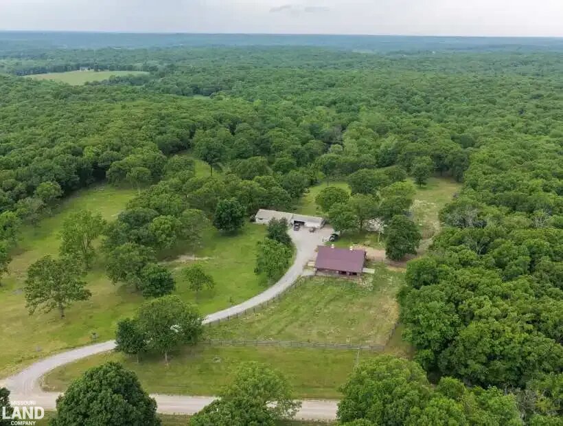 19543 Five Bridges Ave, Cole Camp, Missouri 65325, 3 Bedrooms Bedrooms, 0 ,3 BathroomsBathrooms,Hobby Farm,Active,Five Bridges Ave ,0,6254