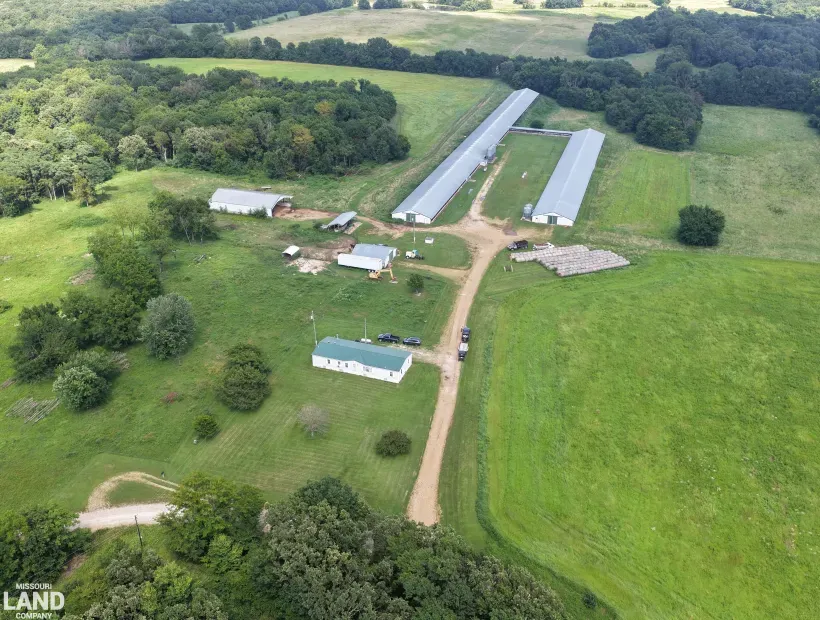 9265 Ehlers Rd, Stover, Missouri 65078, 4 Bedrooms Bedrooms, 0 ,2 BathroomsBathrooms,Farm,Active,Ehlers Rd,0,6274